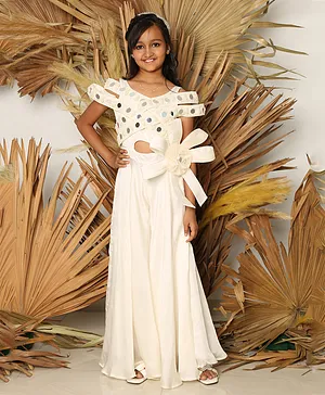 Kirti Agarwal Pret N Couture Mirror Work Cross Over Pattern Jumpsuit For Girls - Offwhite