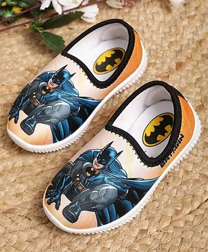 Kidsville DC Comics Super Heroes Featuring Batman Printed  Shoes - Yellow