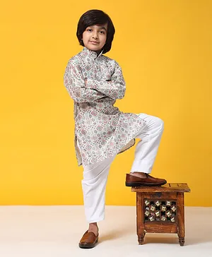 P-MARK Full Sleeves Silk Seamless Patola Designed & Embroidered Kurta With Pyjama - Orange