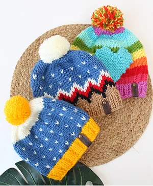 Woonie Set Of 3 Abstract Detailed & Colour Block   Hand Knitted Caps - Blue