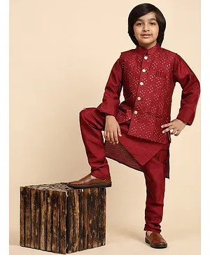P-MARK Full Sleeves Solid Kurta Pyjama & Scallop Design Sequin Self Embroidered Jacket - Maroon