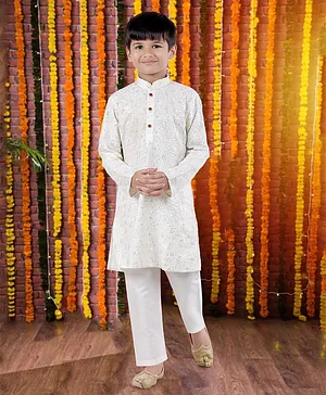 Pehanaava Full Sleeves Seamless Paisley Design Embroidered & Sequin Embellished Kurta With Pyjama - Cream