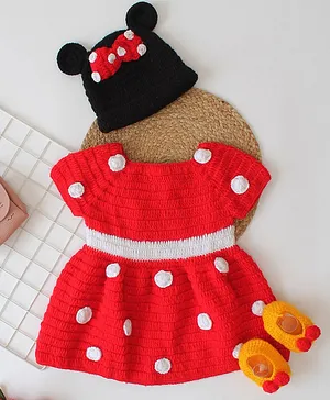 Woonie Sleeveless  Polka Dot Designed Dress With Cap And Booties - Red