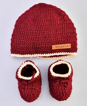 The Original Knit Crochet Detailed Handmade Unisex Cap With Socks - Maroon