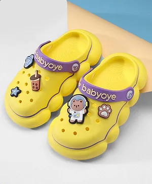Babyoye Casual Back Strap Clogs with Bear Applique - Yellow