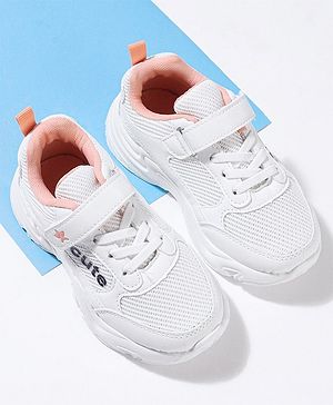 Cute Walk by Babyhug Shoes With Velcro Closure & Text Print - White