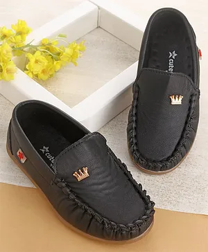 Cute Walk by Babyhug Slip On Loafer Shoes with Crown Applique- Black