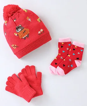 Model Set of Woollen Cap Gloves Socks Animal Print - Diameter 11 cm (Colour May Vary)