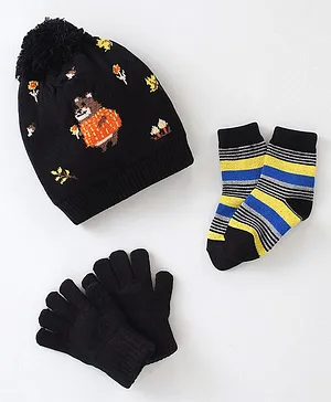 Model Set of Woollen Cap Gloves Socks Animal Print - Diameter 11.5 cm (Colour May Vary)