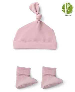 Softsens baby Bamboo Knotted Beanie Cap With Booties - Pink
