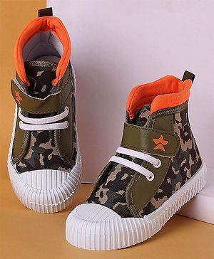 Cute Walk by Babyhug Casual Shoes with Velcro Closure Camouflage Print - Green