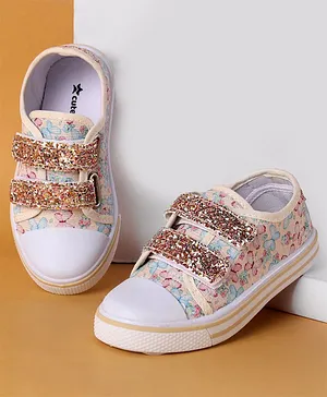 Cute Walk by Babyhug Casual Shoes with Velcro Closure Butterfly Print - Beige
