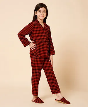 Piccolo Christmas Theme Full Sleeves All Over Gingham Checked Night Suit With Slip Ons - Red & Black