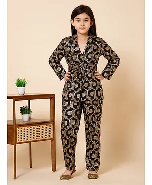 Piccolo Full Sleeves Seamless Ethnic Jaipuri Floral Swirl Designed Coordinating Brocade Blazer & Pant Set - Black