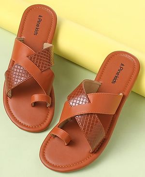 Pine Kids Slip On Ethnic Footwear - Brown