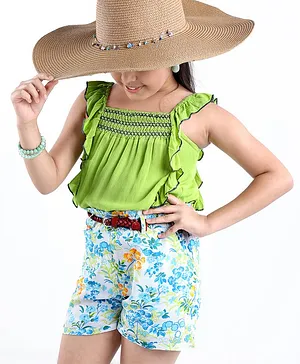 Arias 100% Cotton Woven Crinkle Fabric Sleeveless Top & Shorts Set With PU Leather Braided Belt Floral Print - White & Green