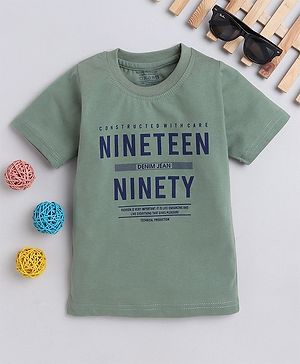 Fourfolds Half Sleeves Nineteen Ninety Text Pritned Tee - Green