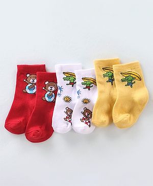 Cutewalk By Babyhug Anti-Bacterial Ankle Length Socks Teddy Bear & Crocodile Design Pack Of 3- Red Yellow & White