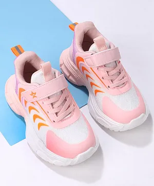 Cute Walk by Babyhug Velcro Closure Sneakers Shoes- Pink