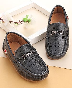 Cute Walk by Babyhug Slip On Loafers with Applique - Black