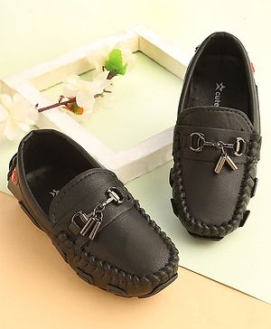 Cute Walk by Babyhug Slip On Solid Formal & Partywear Shoes with Chain Applique - Black