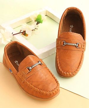 Cute Walk by Babyhug Slip On Solid Formal & Party wear Shoes with Applique - Brown