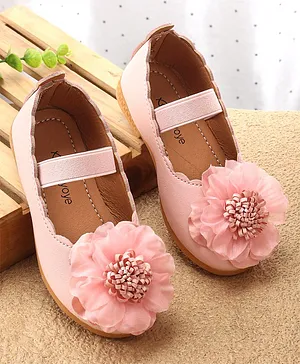 Baby girl outlet pink shoes