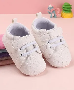 Size 3 hard sole baby online shoes