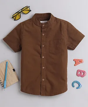 MANET Half Sleeves Solid Shirt - Brown
