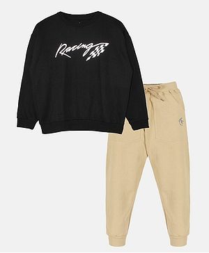 Kiddopanti Fleece Full Sleeves Racing Text Printed Sweatshirt With Joggers Track Set - Jet Black & Beige