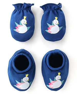 Babyhug 100% Cotton Mittens & Booties With Swan Print - Blue