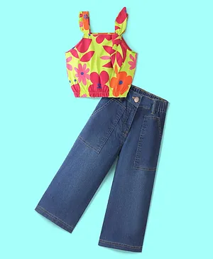 Girls Denim Capri & Top set at Rs 500/piece(s)