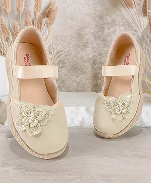 KazarMax Butterfly Applique Ballerinas -
                      Beige