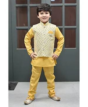 BT DEZINES Cotton  Full Sleeves Solid Kurta & Pyjama With Sequin Embellished Jacket - Yellow