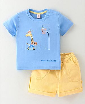 ToffyHouse Cotton Knit Half Sleeves T-Shirt & Corduroy Shorts Set With Giraffe Print - Blue