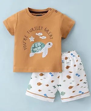 Mini Taurus Cotton Knit Half Sleeves T-Shirt & Shorts Set With Turtle Print - Brown