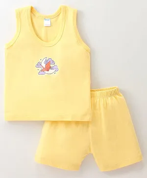 Tango Single Jersey Knit Sleeveless T-Shirt & Shorts With Moon Print - Yellow