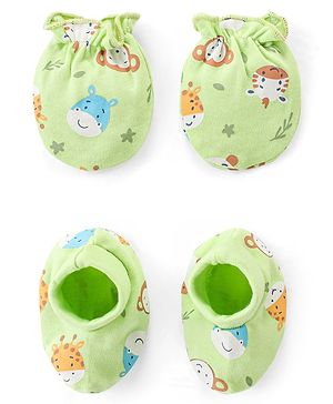 Babyhug 100% Cotton Knit Animal Print Mittens and Booties - Green