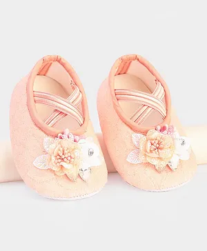 Daizy Floral Applique Detailed  Booties - Peach