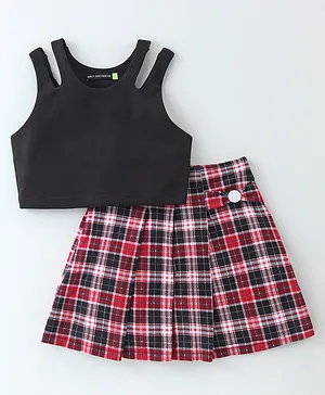 Tiara Cotton Sleeveless Solid Crop Top With Checked Skirt - Red
