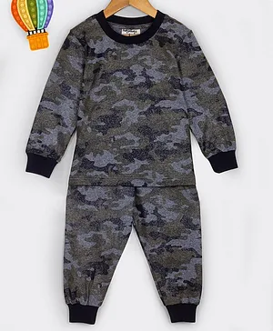Hugsntugs Cotton Jersey Knitted Full Sleeves Camouflage Printed Coordinating Tee & Pajama Set - Green & Grey