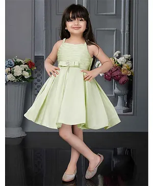 Pista Green Frock With Bow Embellishment and V Neckline For Girls