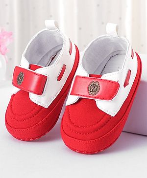 Cute Walk by Babyhug Velcro Closure Booties - Red