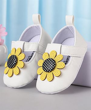 Cute Walk by Babyhug Velcro Closure Booties With Floral Applique - White