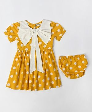 Bella Moda Half Sleeves Polka Dots  Printed Bow Detailed Flared Cotton Dress With Bloomer - Yellow