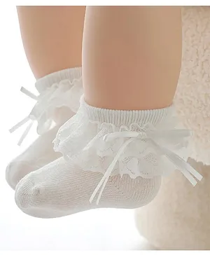 Flaunt Chic Lace Bow & Frill Detailed Ankle Socks  - White