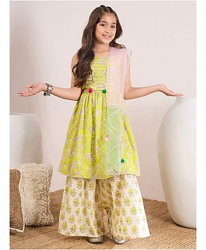 Pspeaches Sleeveless Floral Printed & Gota Lace Embellished  Cotton Kurta Sharara With Dupatta  -  Green