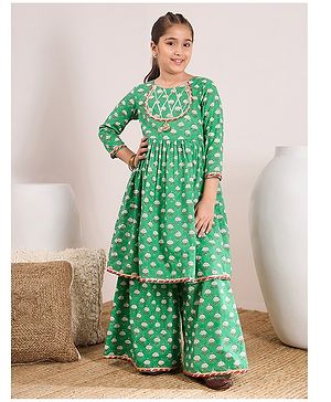 Pspeaches Three Fourth Sleeves  Floral Motif Printed & Gota Lace Embellished  Cotton Kurta & Sharara  - Green