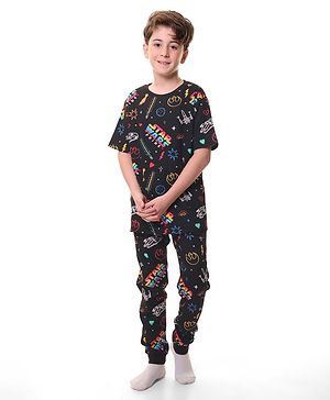 Pine Kids Lucas Cotton Half Sleeves Night Suit Star Wars Printed-Black