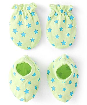 Babyhug 100% Cotton Knit Mittens & Booties Set with Star Print - Green